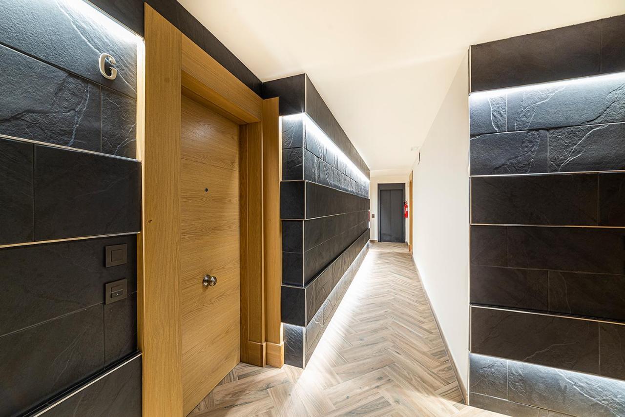 Magdalena Plaza Apartment Seville Exterior photo